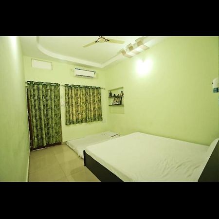 Shree Vinayak Guest House Ujjain Bagian luar foto